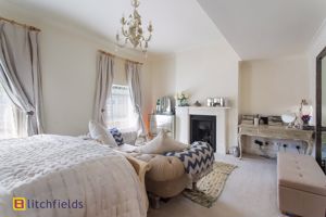 Master Bed- click for photo gallery